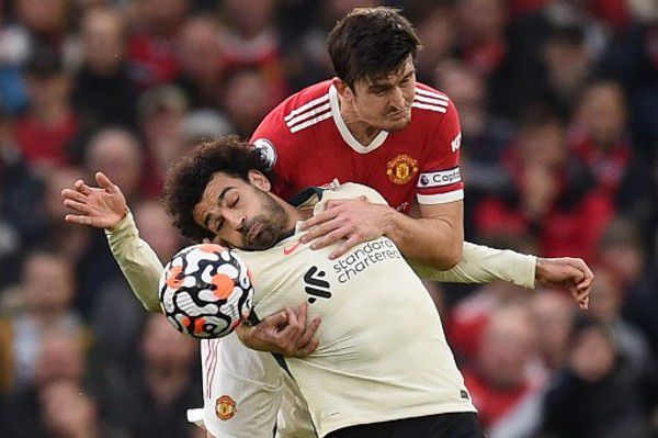 粉色内衣的女儿朋友